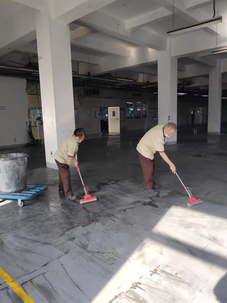 開(kāi)荒保潔施工流程